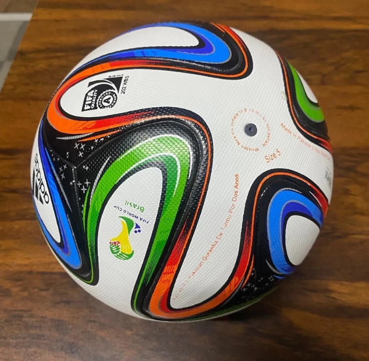 BRAZUCA FOOTBALL WORLD CUP 2014 | OFFICIAL MATCH SOCCER BALL SIZE 5